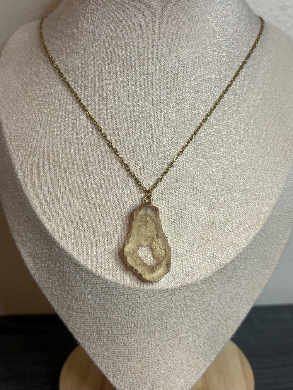 Handmade Gold Faux Crystal Agate Slice Necklace